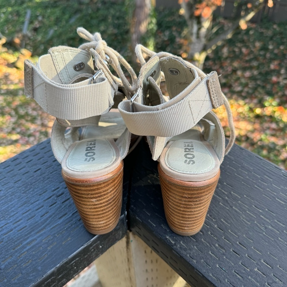 Sorel Women’s Nadia Lace Heeled Sandal in Ancient Fossil Size 7 - Picture 6 of 9